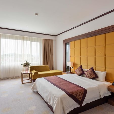 Lao Cai Star Hotel מראה חיצוני תמונה